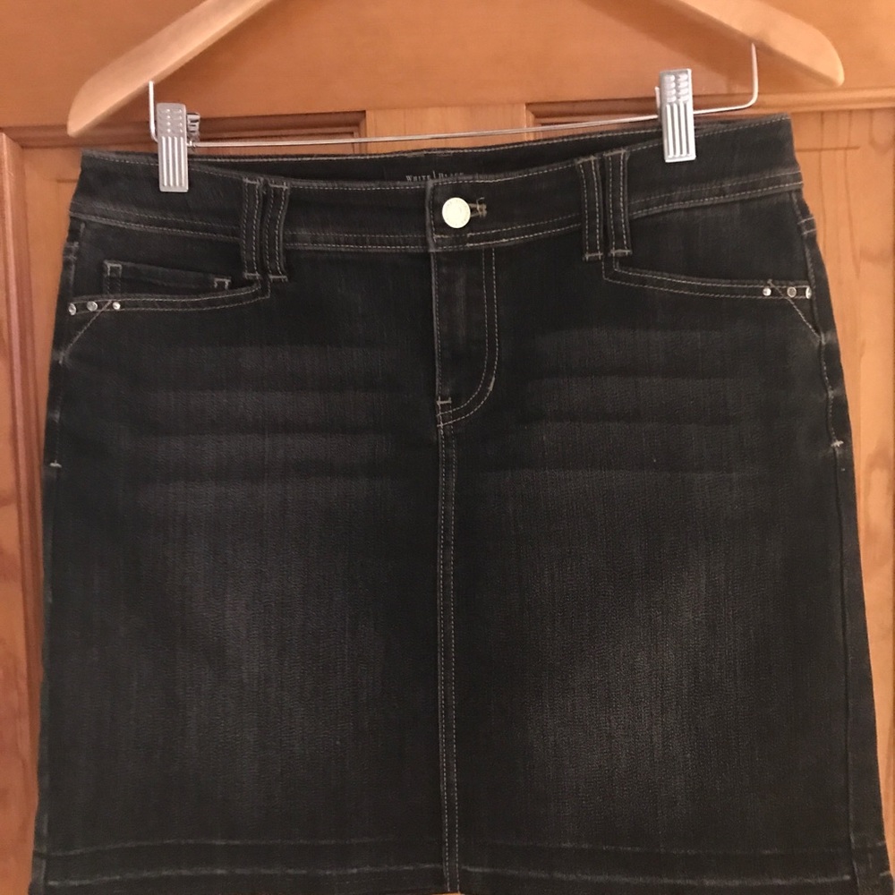 $10 White House Black Market Skirt Size 6-